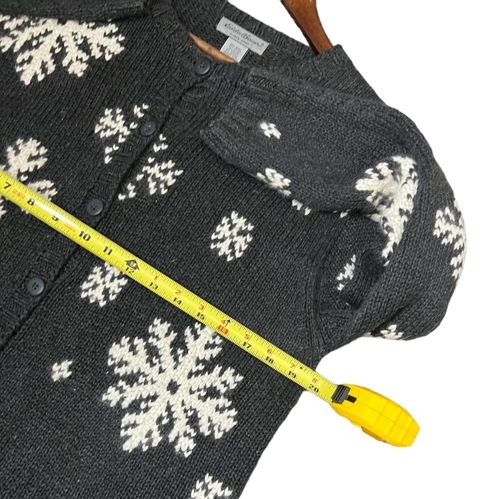 Vintage Eddie Bauer Cardigan Sweater Grey Blend Button Up Snowflakes - Picture 8 of 9